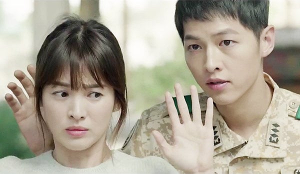 Cặp đôi nhân vật do Song Joong Ki và Song Hye Kyo thủ vai đang trở thành tâm điểm của người hâm mộ.